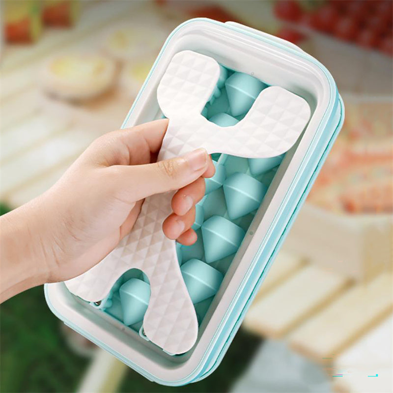 "2-in-1 Portable Ice Ball Maker & Water Bottle – Silicone Ice Cube Mold for Drinks & Summer Fun" ❄️🥤 - Peaklo Quality