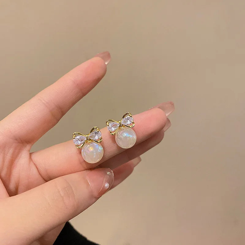 2024 Trendy Long Pearl Earrings – Elegant Floral Rhinestone Wedding Jewelry ✨