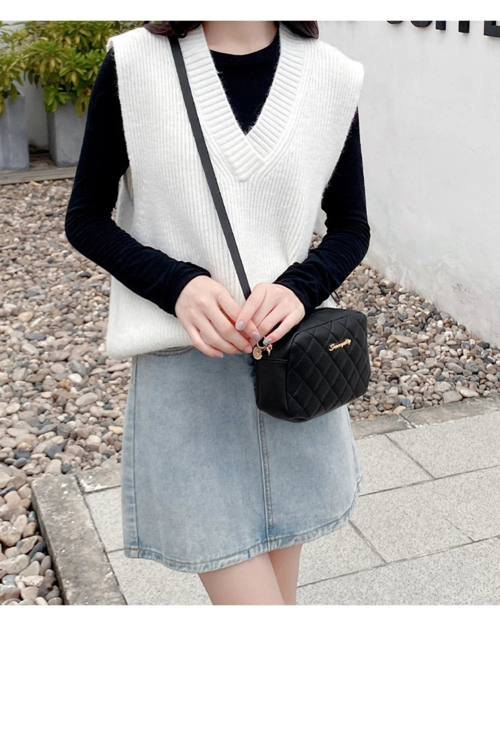 "2024 Trendy Tassel Small Messenger Bag – Elegant Lingge Embroidery Crossbody for Women" ✨👜 - Peaklo Quality