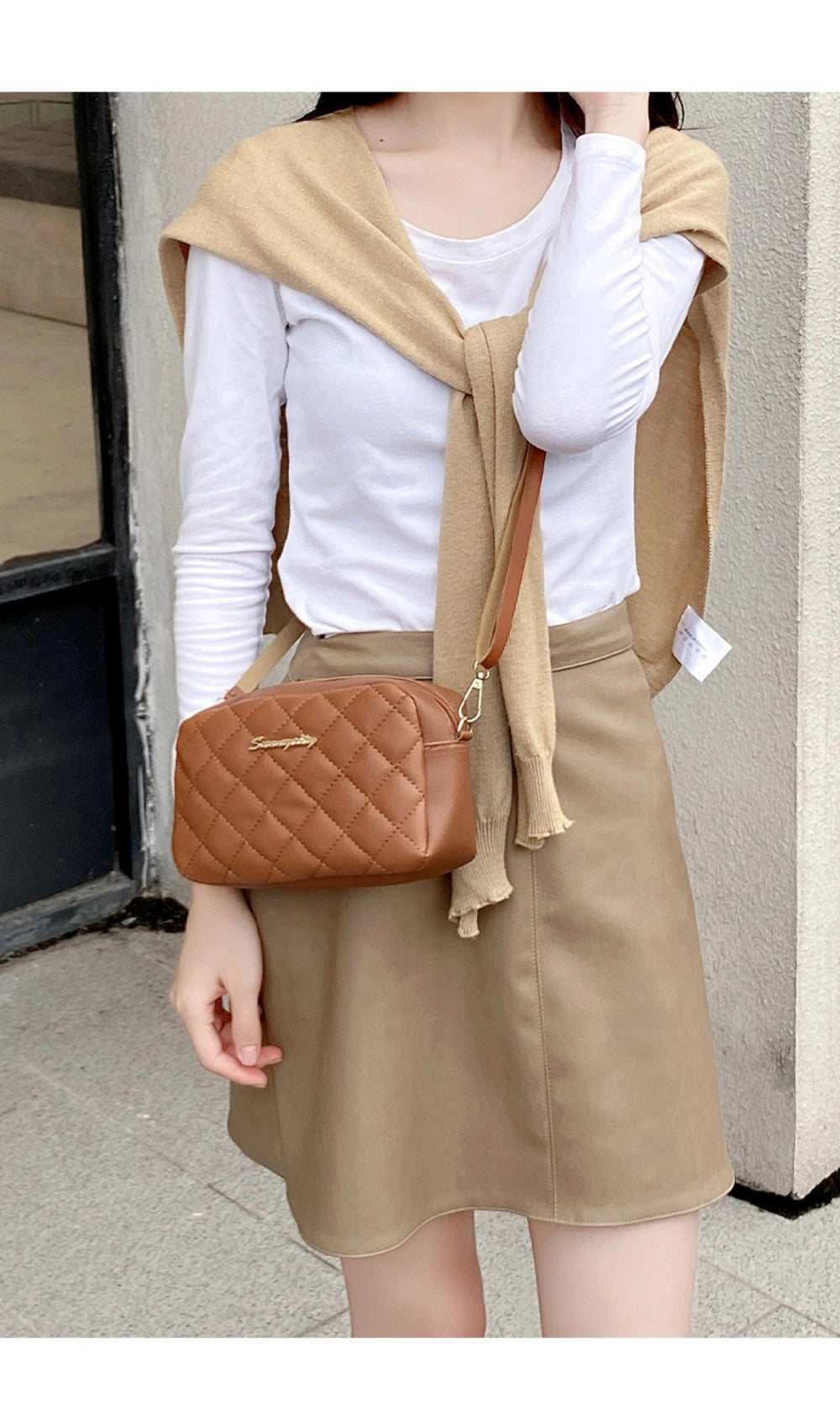 "2024 Trendy Tassel Small Messenger Bag – Elegant Lingge Embroidery Crossbody for Women" ✨👜 - Peaklo Quality