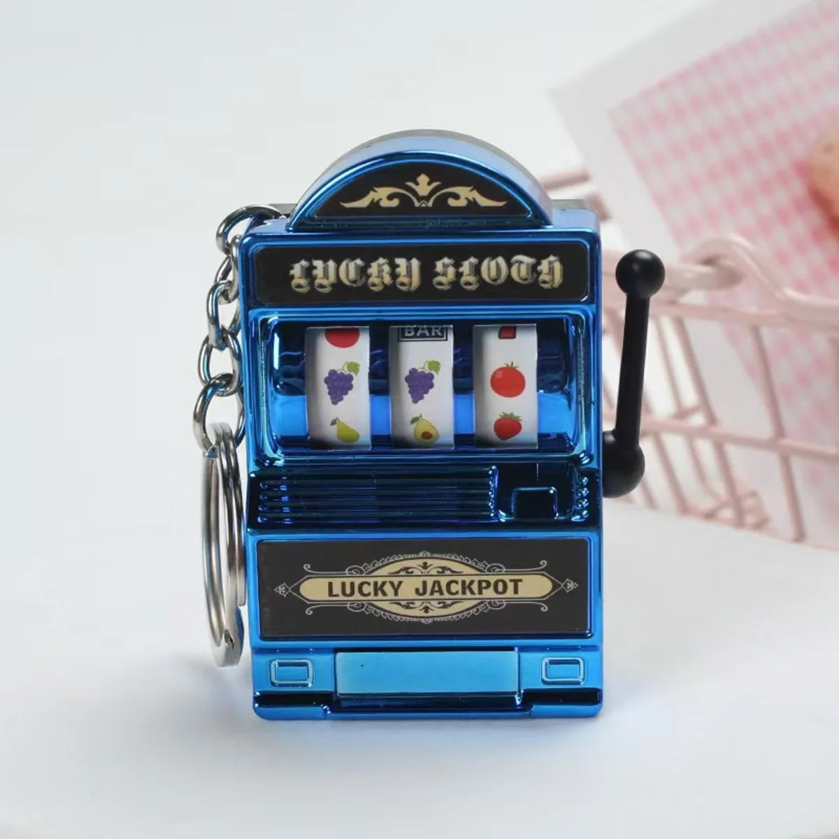 "Mini Slot Machine Keychain – Fun & Trendy Casino-Inspired Accessory" 🎰✨