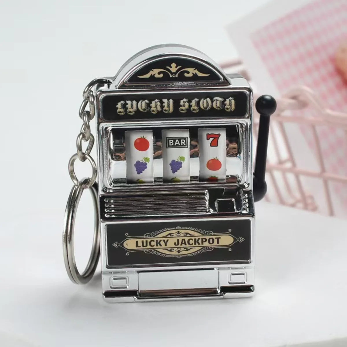 "Mini Slot Machine Keychain – Fun & Trendy Casino-Inspired Accessory" 🎰✨