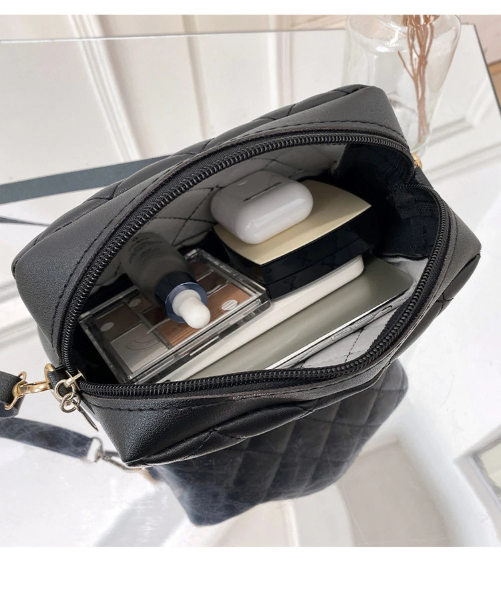 "2024 Trendy Tassel Small Messenger Bag – Elegant Lingge Embroidery Crossbody for Women" ✨👜