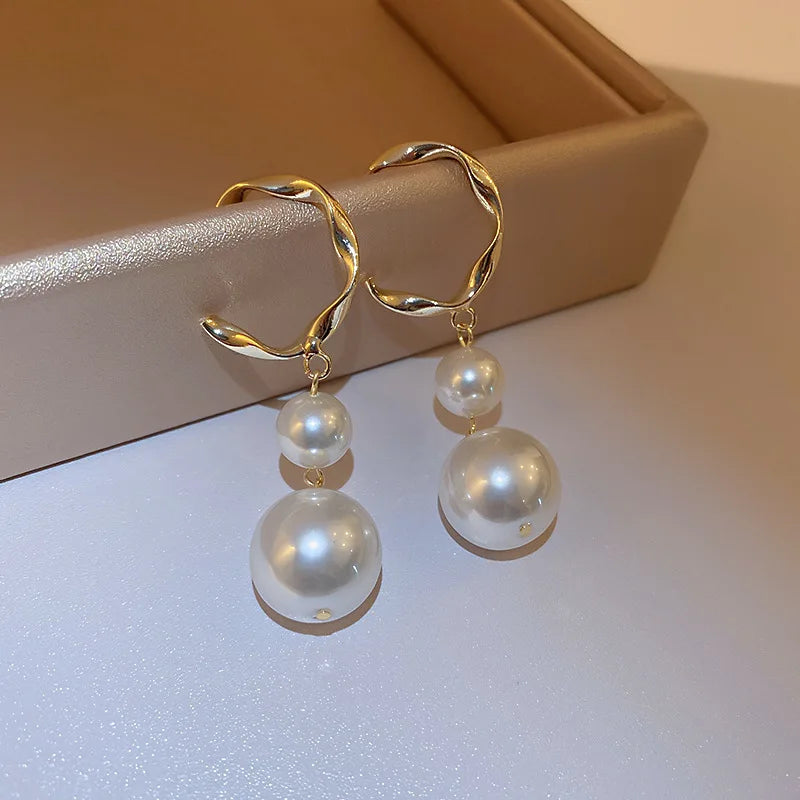 2024 Trendy Long Pearl Earrings – Elegant Floral Rhinestone Wedding Jewelry ✨