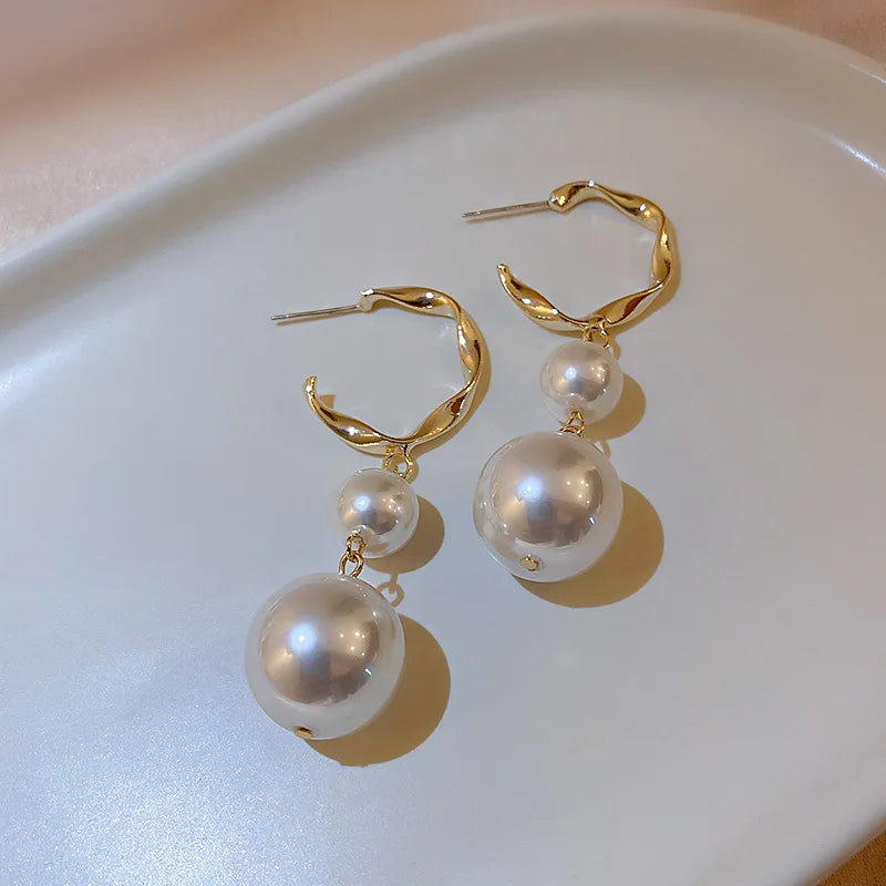 2024 Trendy Long Pearl Earrings – Elegant Floral Rhinestone Wedding Jewelry ✨