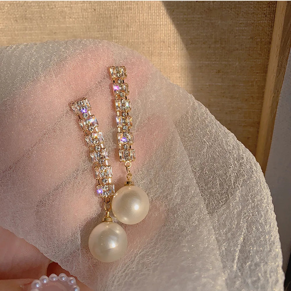 2024 Trendy Long Pearl Earrings – Elegant Floral Rhinestone Wedding Jewelry ✨